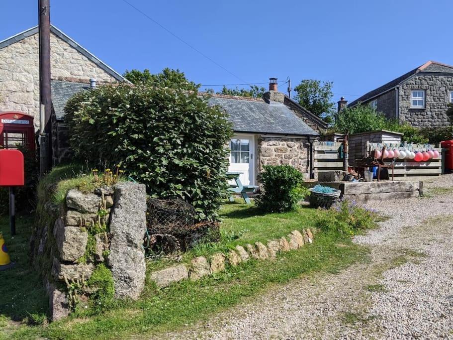 Little Barn Near Treen Cliffs And Beach Saint Levan Экстерьер фото